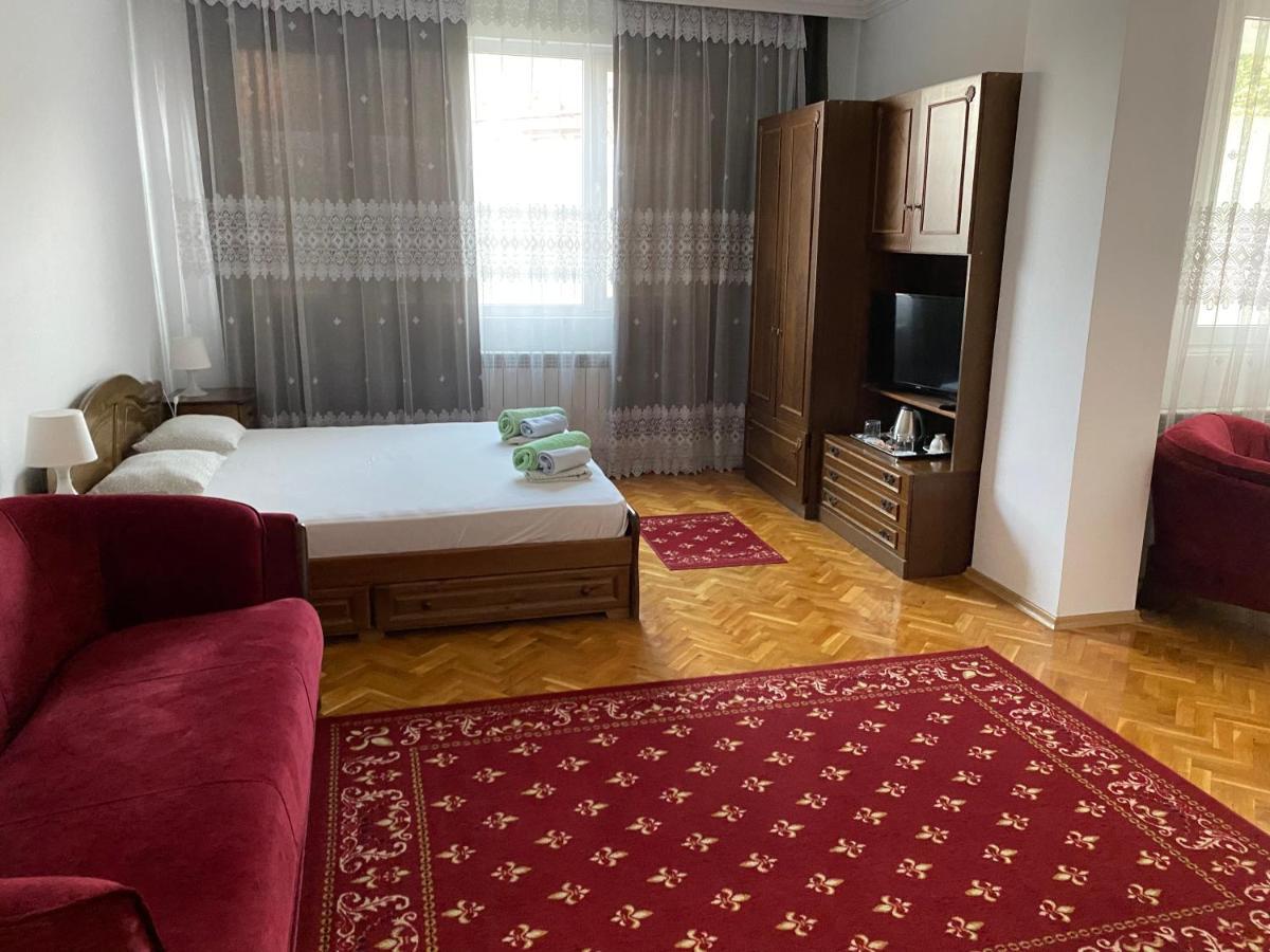 פטריך Family Hotel "May" מראה חיצוני תמונה