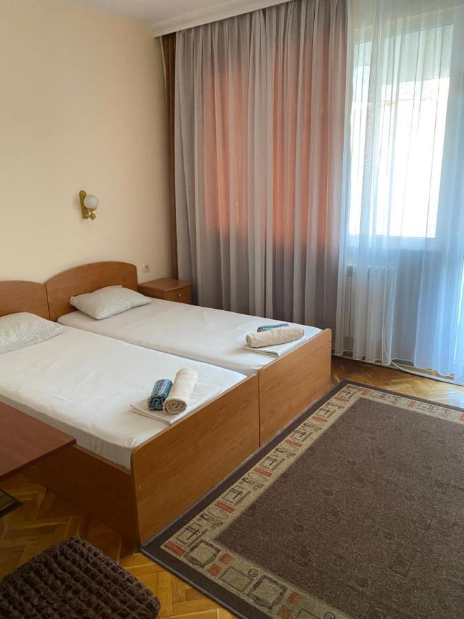 פטריך Family Hotel "May" מראה חיצוני תמונה